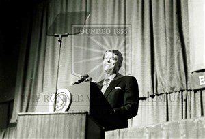 Image description is not available for 1984.162